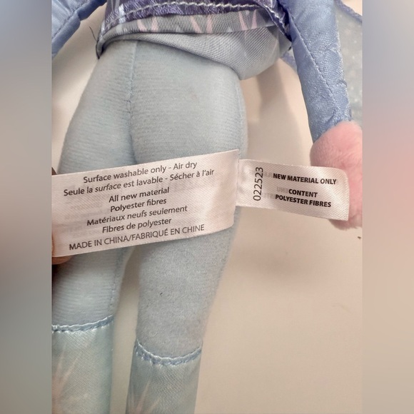 11โ Disney Frozen 2 Elsa Plush Toy - Light Blue and White - Picture 7 of 8